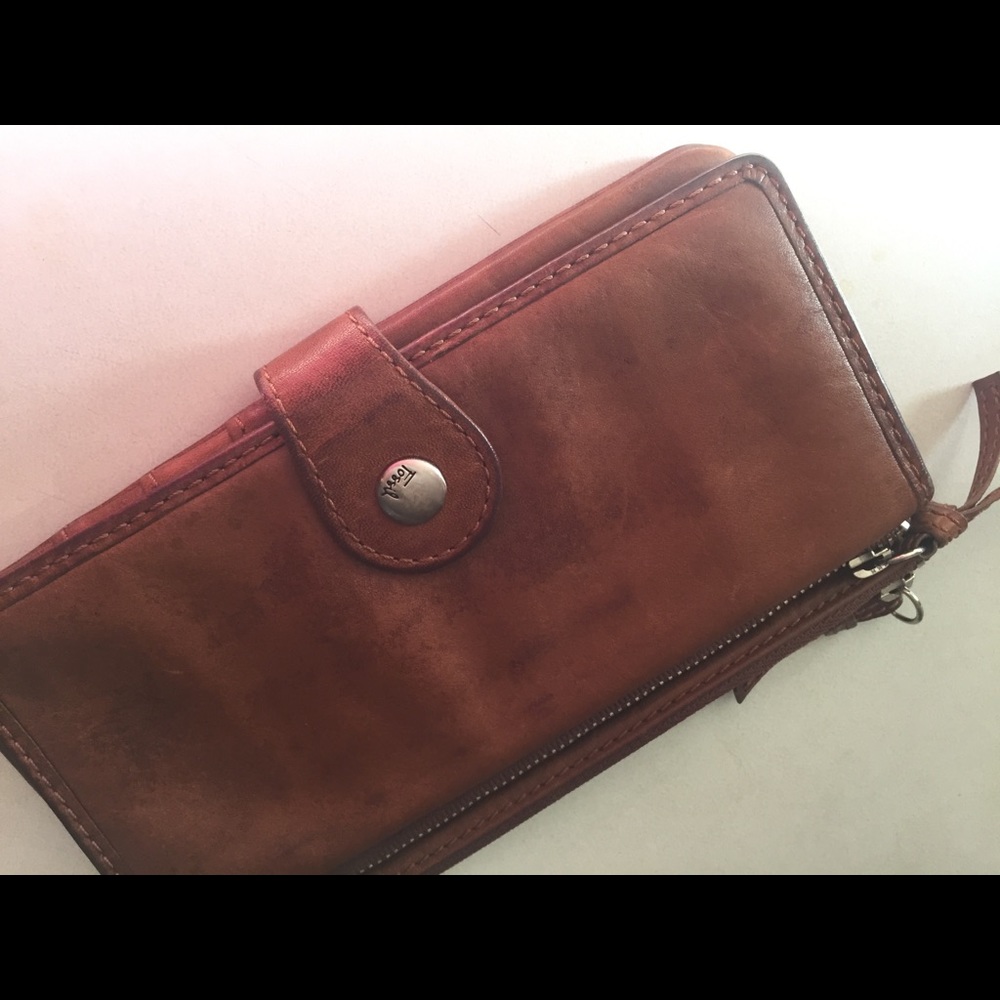 Fossil wallet